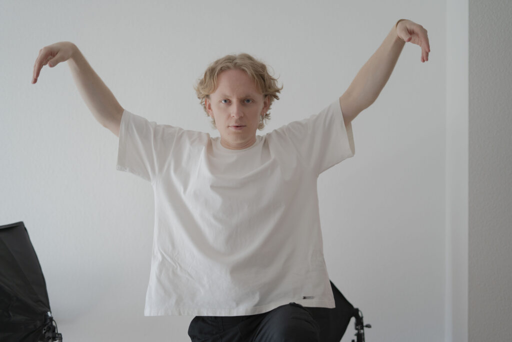 Richi Blau im Karate Kid Modus